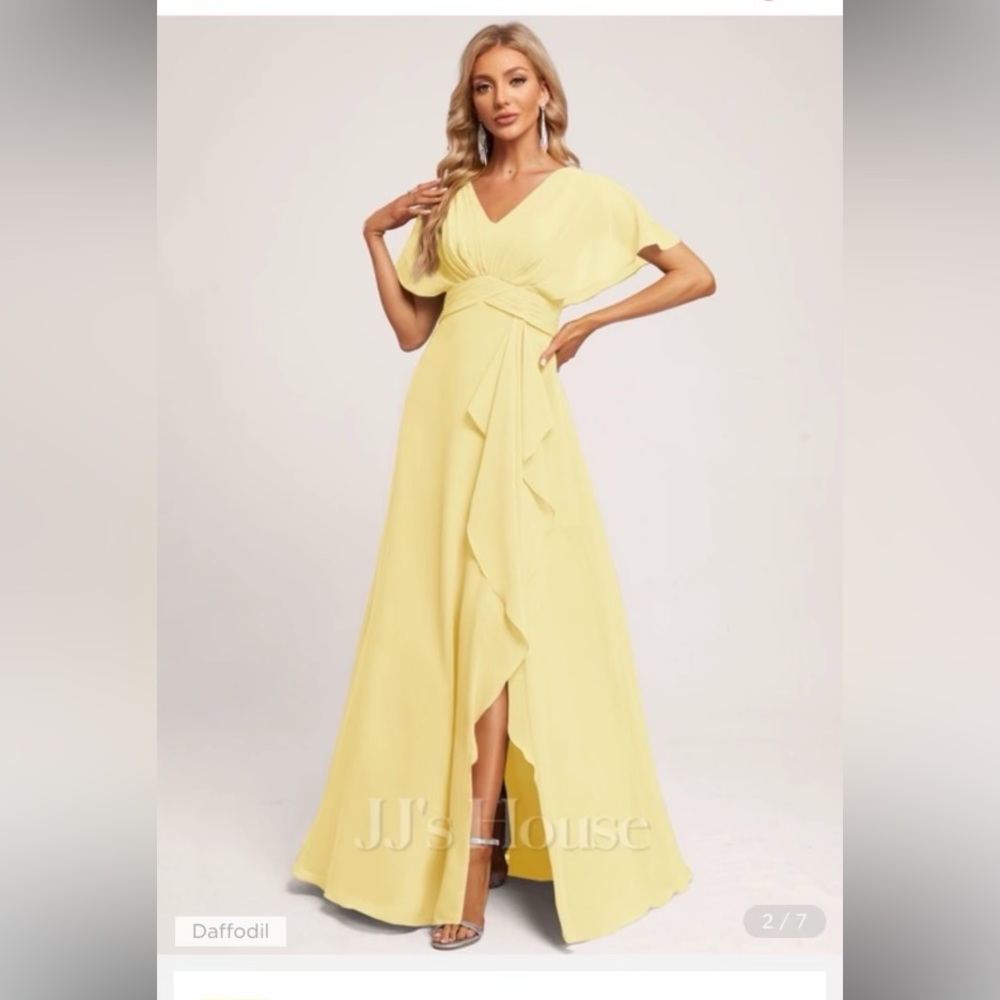 Beautiful daffodil bridesmaid/prom dress! New! Tried on but didn’t fit!